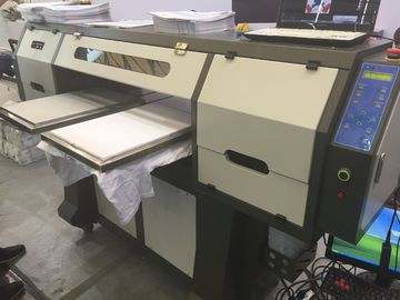 Porcellana Diriga verso la stampatrice della stampatrice/maglietta dell'indumento con le teste di Epson DX5 fornitore